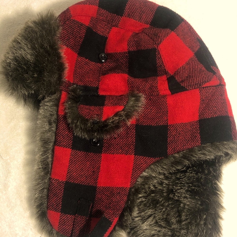 Red and black flapper